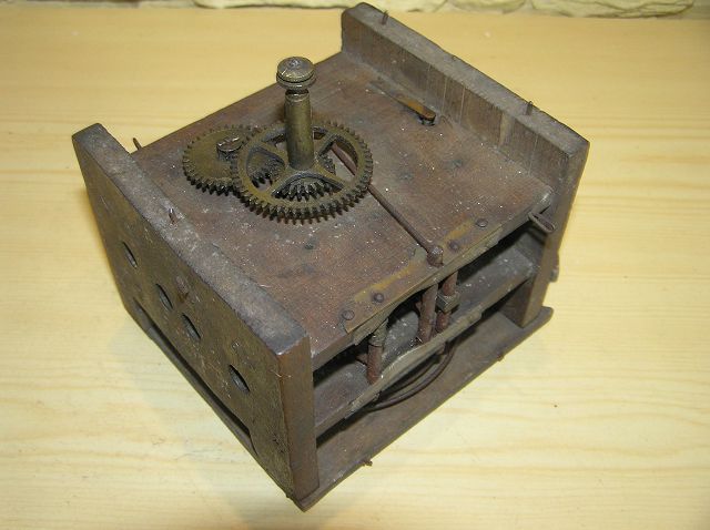 Mechanizm zegara bardzo starego SZWARCWALDA