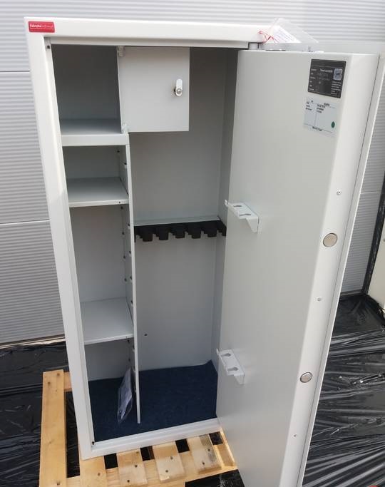 Szafa na Broń Bravo 6 PRZEGRODA ZAMEK ELEKTRO. S1
