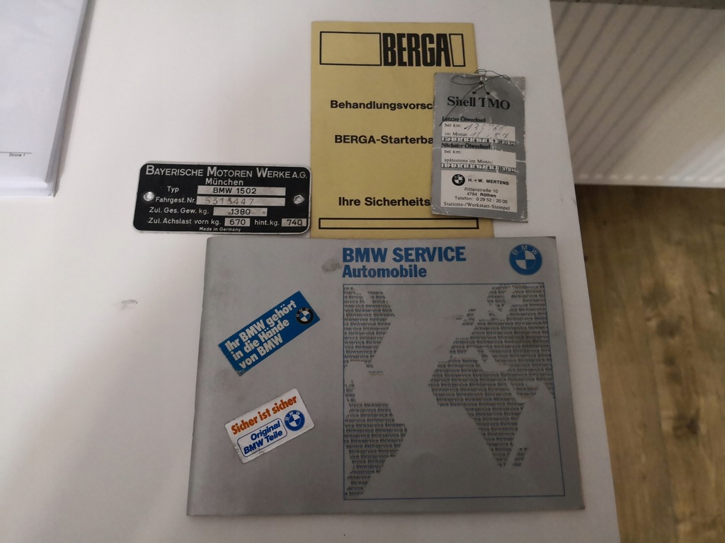 Książka serwisowa tabliczka BMW E10 1502 2002