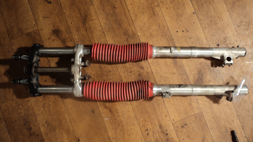 ZAWIESZENIE PRZOD PRZEDNIE LAGI HONDA XL 250 CROSS