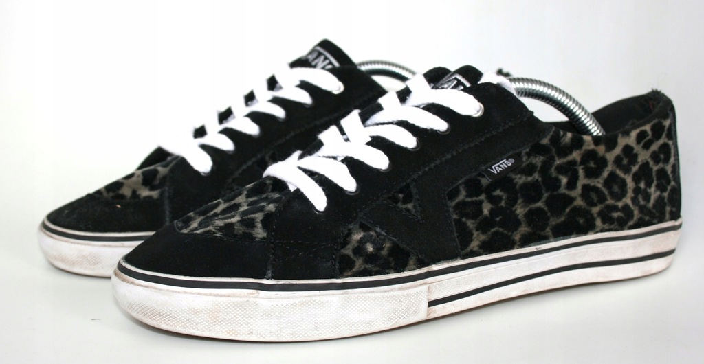 Vans r. 42,5 27,5 cm. (2) Vans r. 42,5 27,5 cm. (2)
