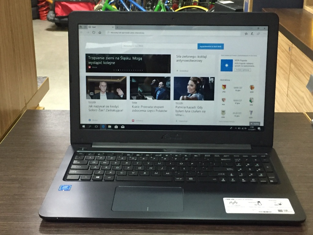 Jak nowy Laptop Asus E502N Gwarancja 4RDZENIE/4GB/