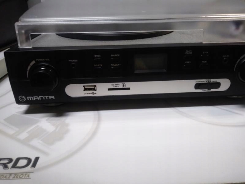 GRAMOFON MANTA MA408