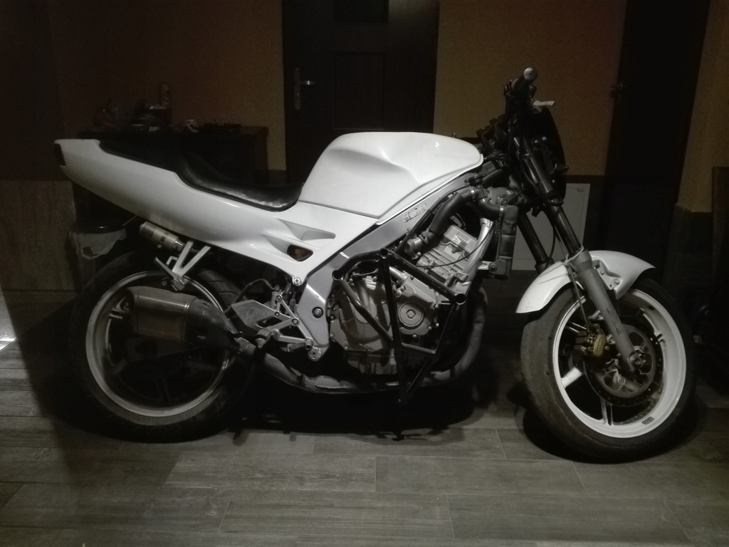 Honda cbr 600 f2