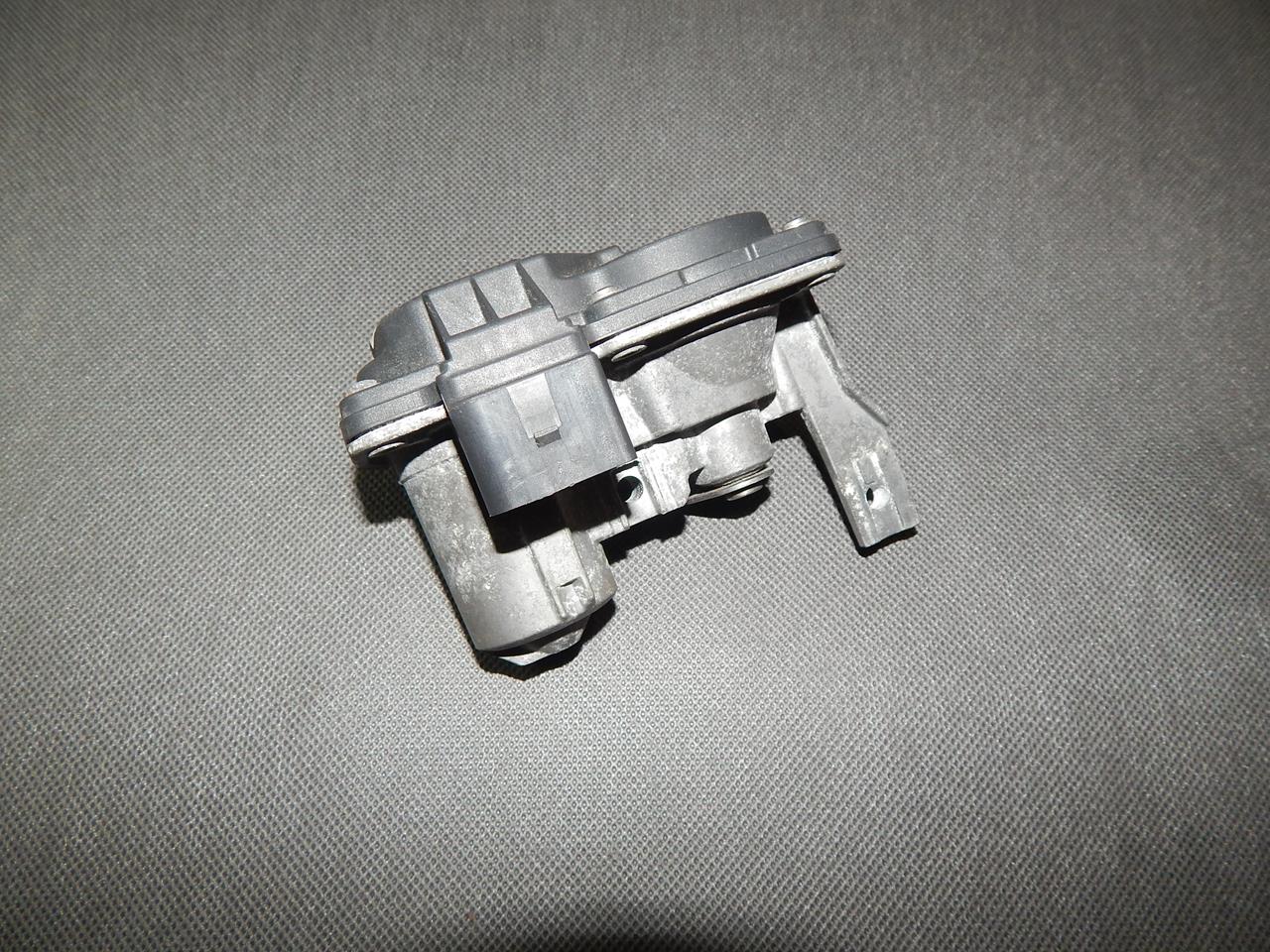AUDI A3 8V 2.0 TDI EXHAUST THROTTLE 5Q0253691D