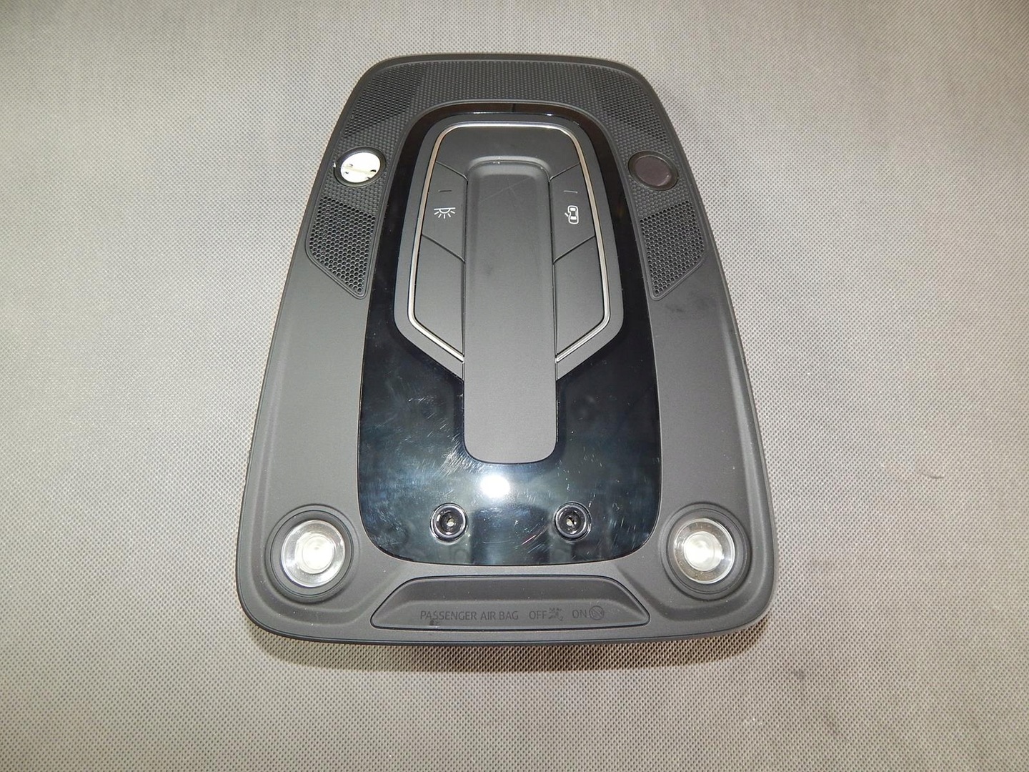 AUDI S5 F5 HEADLINER LAMP 8W0947135D