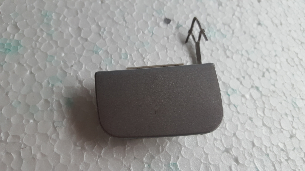 Abschleppöse vorne A1698850581 MERCEDES A W169