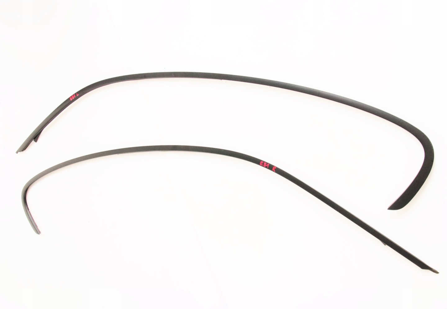BMW E81 mouldings KAROSERYJNE side black MAT