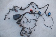 Mercedes R-klasa W251 3.0 instalacja wnętrzach komory silnika kostka lampy