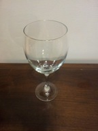 DUZE KIELICHY NA WYSOKIEJ STOPIE 10st