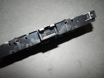 фото thumb №3, Audi tt 8s панель света аварийных 8s1925301a