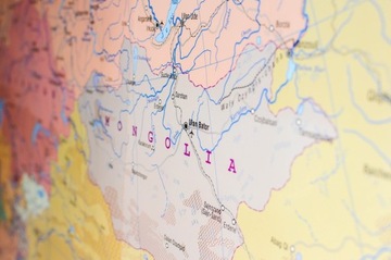 БОЛЬШАЯ ПОЛИТИЧЕСКАЯ И ФИЗИЧЕСКАЯ НАСТЕННАЯ КАРТА АЗИИ, ДВУСТОРОННЯЯ, 164 x 140 см.