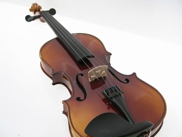 SANDNER VIOLIN 1/8 футляр, смычок, канифоль