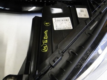 фото thumb №7, Mercedes c клас w205 купе amg лампа права ліва