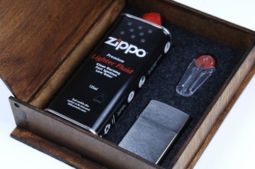 Зажигалка ZIPPO z200 в деревянной коробке с гравировкой RR