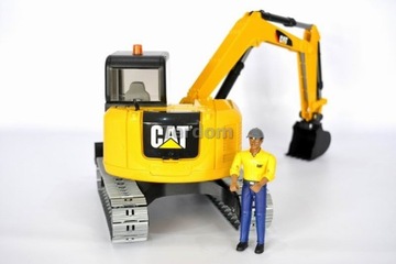 BRUDER 02466 Гусеничный экскаватор CAT с фигуркой оператора