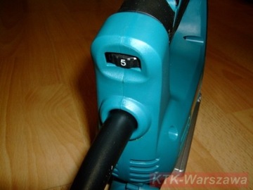 Лобзик MAKITA JV0600K Варшава мощность 650Вт