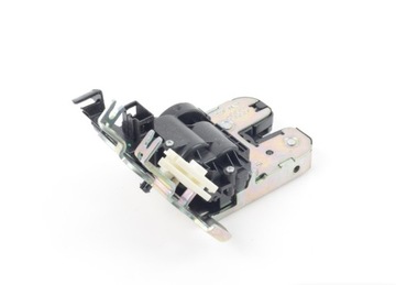 фото thumb №1, Замок крышки багажника skoda fabia octavia rapid