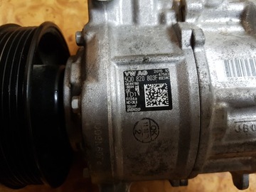 Компрессор кондиционера Vw passat b8 5Q0820803F 2.0