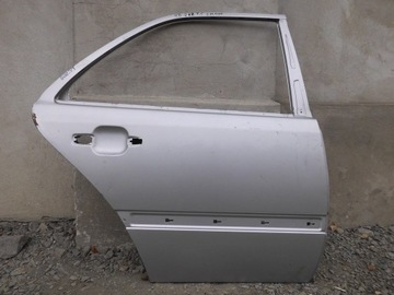 Двері праві задні праві зад mercedes c клас w202 фото №1