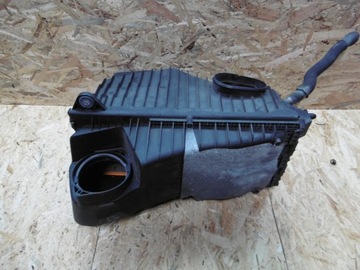 Audi корпус фильтра воздуха 8r0133835f фото №1