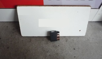 Gd audi q5 8r розподільник акумулятора 8r0915513b фото №1