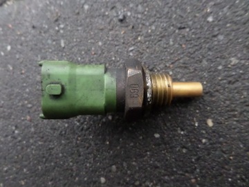 Датчик температуры насоса топлива toyota yaris d4d фото №1