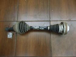 полуось левая vw TIGUAN 5N0 2.0tdi 5N0407763D