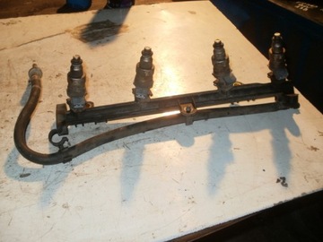 Fuel rail nozzles ford ka 1. 3b 96r., фото