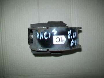 Toyota auris 07-11 2.0 d4d cushion bracket motor, фото
