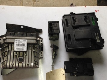 Computer motor megane 3 237100914r, фото