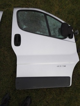Front door trafic vivaro primastar 01-14 kolor147, фото