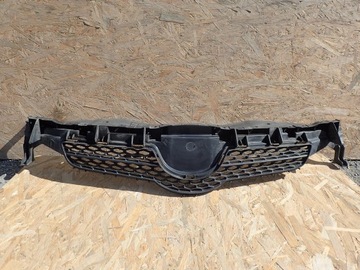 Решетка toyota auris 53111-02390 06-2010 год, фото