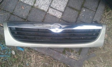 Mazda 121 1996-2001 решітка, фото