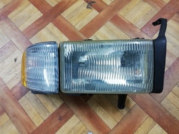 Right headlight front right dodge ram 1500 2500 3500, фото