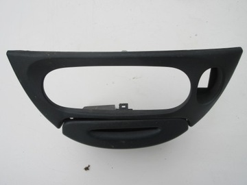 Пепельница renault megane 1 гнездо 7700847578, фото
