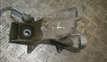 Bmw x5m e70 f15 x6m e71 5. 0i bracket fasteners motor, фото