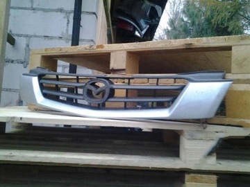 Mazda Demio atrapa grill