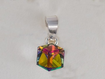 с подвеской в ​​виде куба Swarovski Cube 6мм СЕРЕБРЯНЫЙ