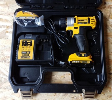 DEWALT ОТВЕРТКА 12 В 1/4 DCF601D2 8 Нм 2x2,0 Ач.