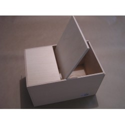 P-12 Budka lęgowa duża pozioma zewnętrzna