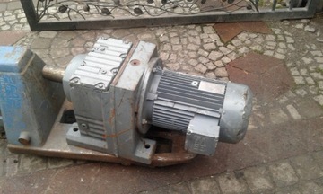 silnik elektryczny 5,5 kw motoreduktor 35 obr