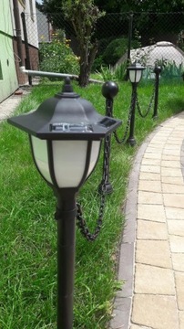 Lampa solarna antyczny płotek - 4 słupki, łańcuch. OGRODZENIE SOLARNE.