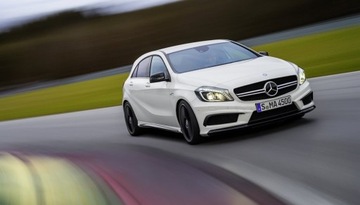 РЕШЕТКА MERCEDES W176 12-16 LOOK A45 AMG СЕРЕБРЯНЫЙ