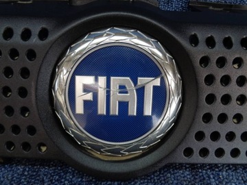 РЕШЕТКА РАДИАТОРА FIAT PANDA 2 II 03-12 УСЗК