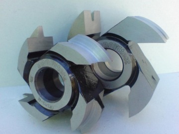 KOMPLET FREZÓW DO DESKI PODŁOGOWEJ