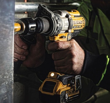 УДАРНАЯ ОТВЕРТКА DEWALT 18V DCD996 БЕСЩЕТОЧНАЯ