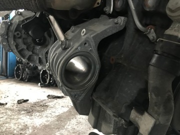 MERCEDES A KLASA W176 CDI PODPORA ŁAPA MOCO PÓŁOSI