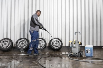 САМАЯ МОЩНАЯ ПРОФЕССИОНАЛЬНАЯ СТИРАЛЬНАЯ МАШИНА KARCHER HD 6/15 M PLUS 230 В КОМПЛЕКТ PRO