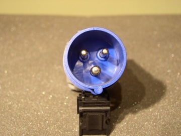 ADAPTER KEMPINGOWY 230V CEE / Schuko PRZEJŚCIÓWKA